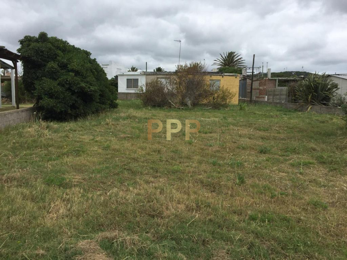 Terreno ID.3818 - En venta.. terreno en primera línea!!!