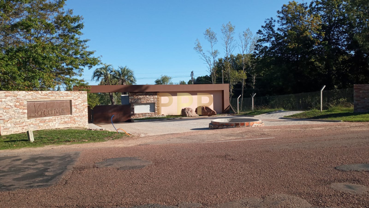 Terreno ID.3304 - Vendo Terreno 1.500 m2 en Bario Privado Verde Mora