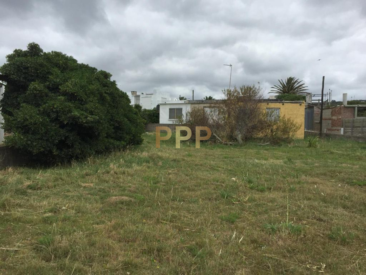 Terreno ID.3818 - En venta.. terreno en primera línea!!!
