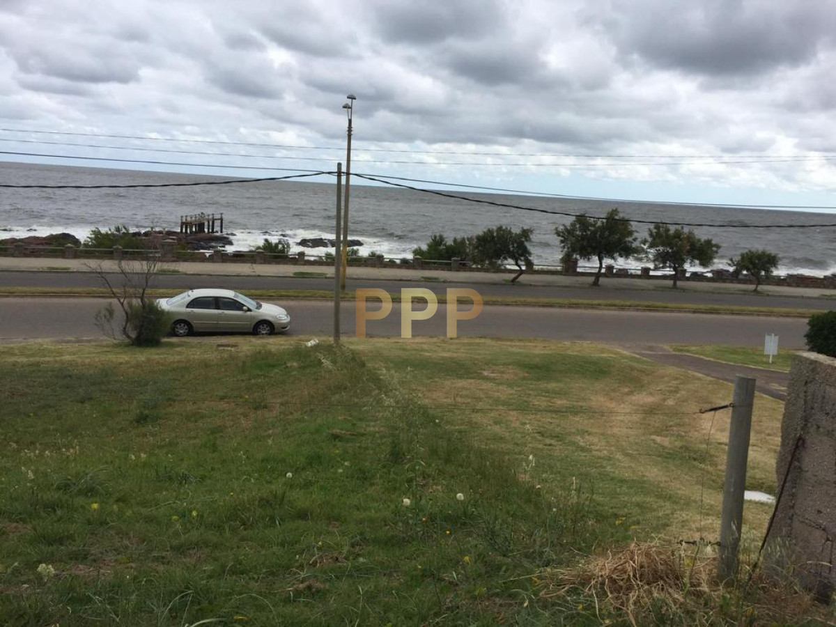 Terreno ID.3818 - En venta.. terreno en primera línea!!!