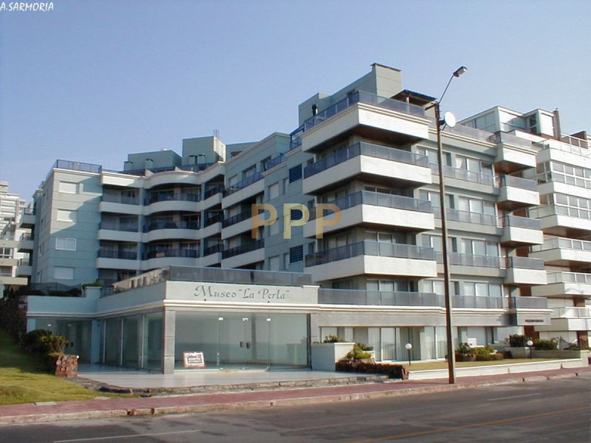 Apartamento ID.1063 - Apartamento en alquiler en Península frente al mar.