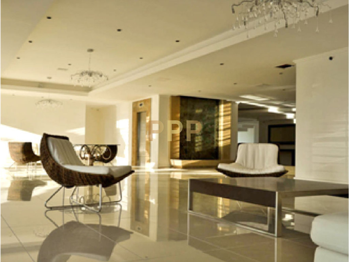 Apartamento ID.209 - Apartamento en Alquiler a una cuadra del mar (Playa Mansa)  en torre nueva, con todos y excelentes servicios .