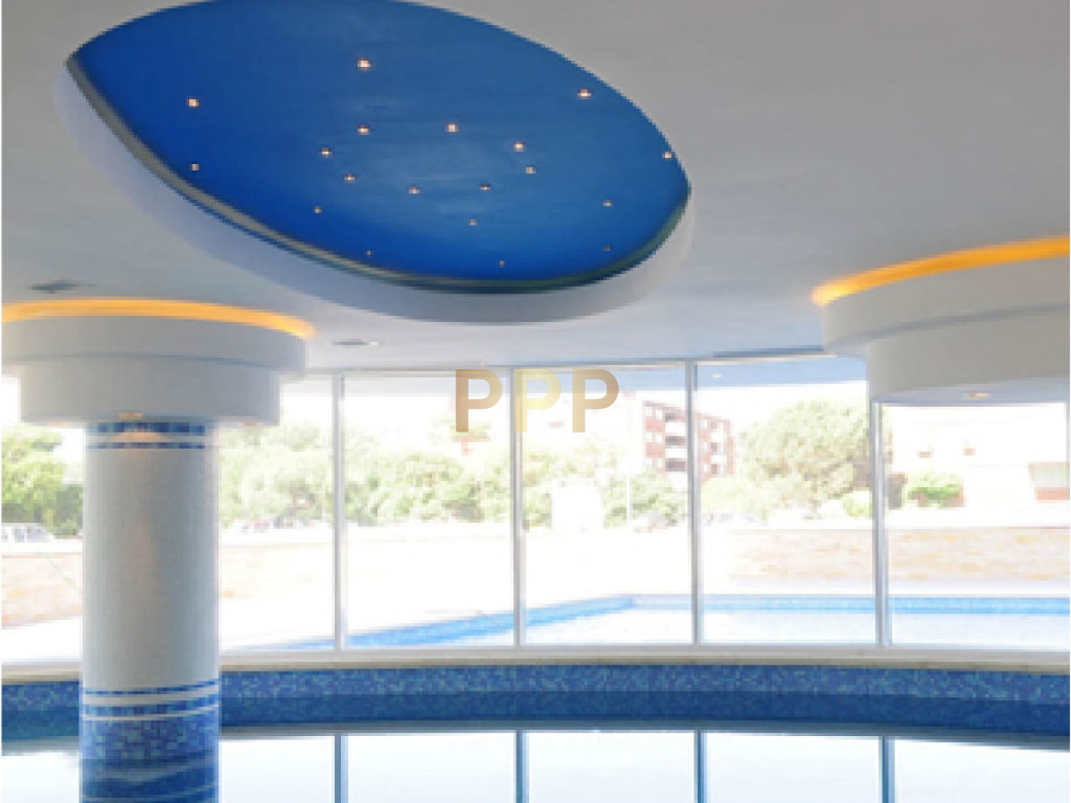 Apartamento ID.209 - Apartamento en Alquiler a una cuadra del mar (Playa Mansa)  en torre nueva, con todos y excelentes servicios .