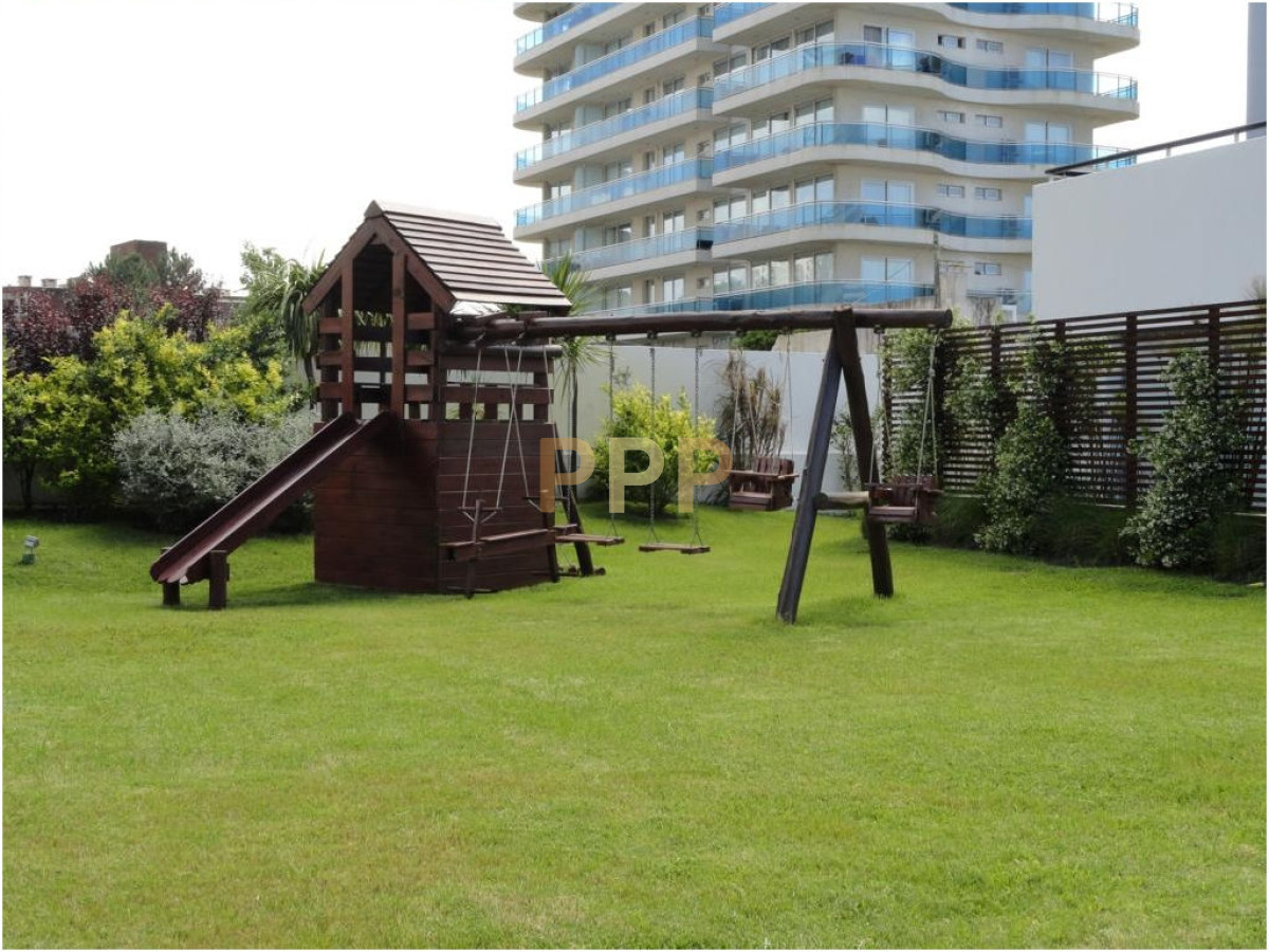Apartamento ID.41 -  Muy lindo apartamento en piso alto , torre con todos y muy buenos servicios.