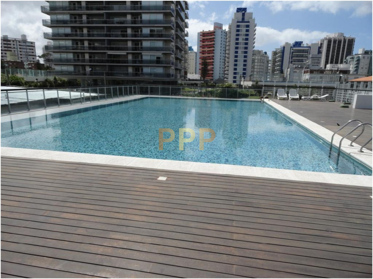 Apartamento ID.41 -  Muy lindo apartamento en piso alto , torre con todos y muy buenos servicios.