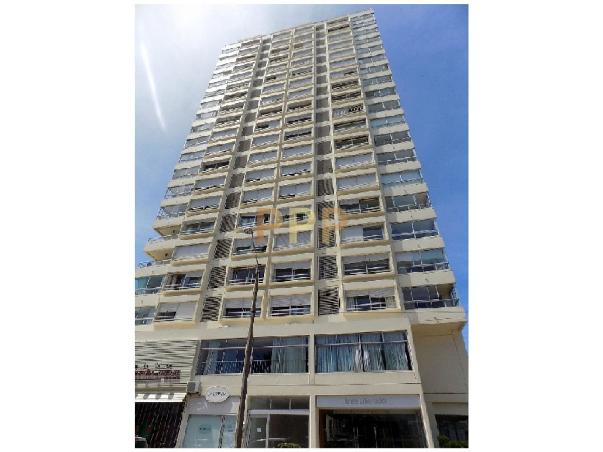 Apartamento ID.1354 - Alquile ya!!! Apartamento en el corazón de la Península, Punta del Este.