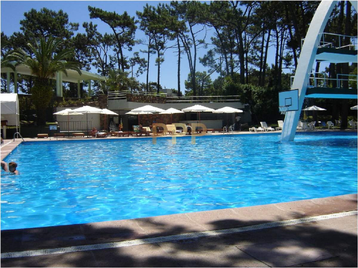 Apartamento ID.1285 - Apartamento de 1 dormitorio en venta o alq. anual en Mansa, Punta del Este.o 