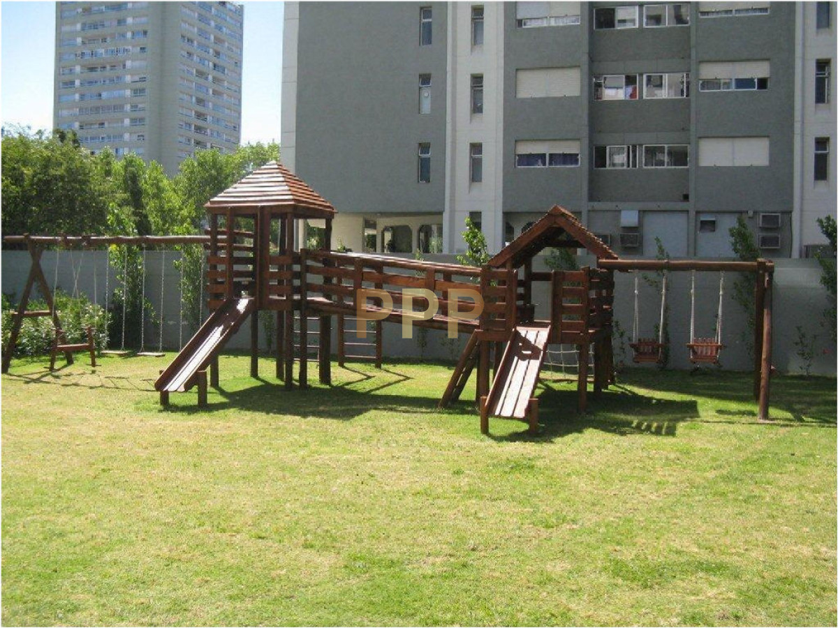 Apartamento ID.600 - En venta... Apartamento 3 dormitorios en Av. Roosevelt, Punta del Este