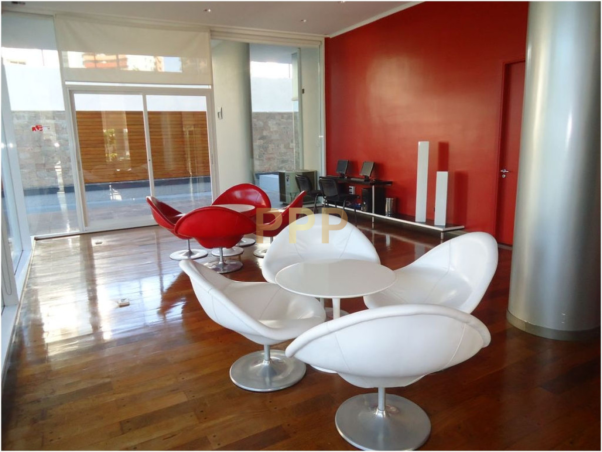 Apartamento ID.4 - En alquiler.. a pasitos del mar, torre con servicios.. Consulte!!!