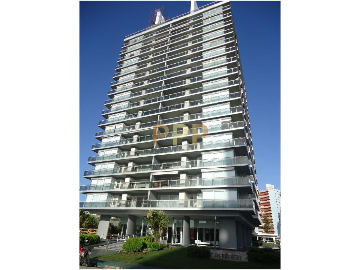 Apartamento ID.4 - En alquiler.. a pasitos del mar, torre con servicios.. Consulte!!!