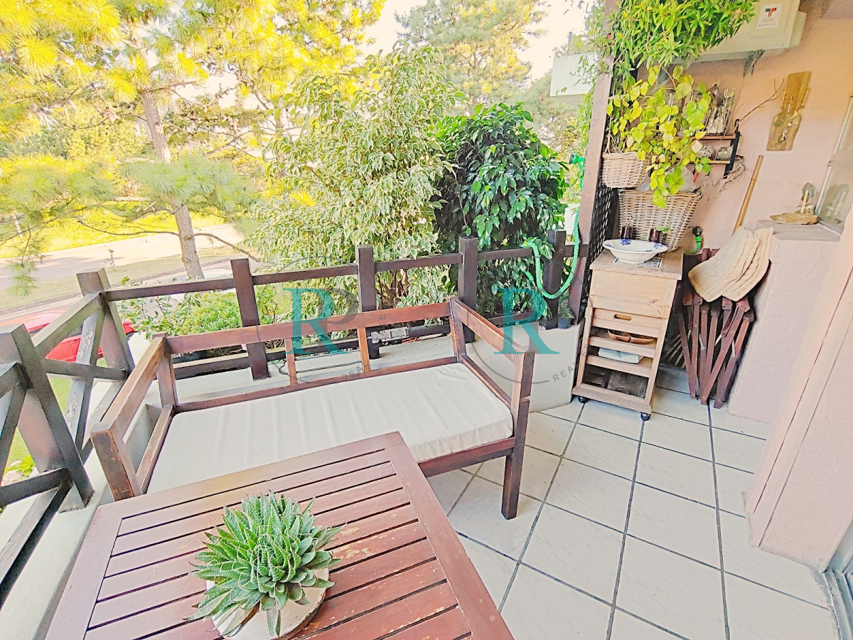 Apartamento ID.1572 - Apartamento en playa Mansa a pasos del mar