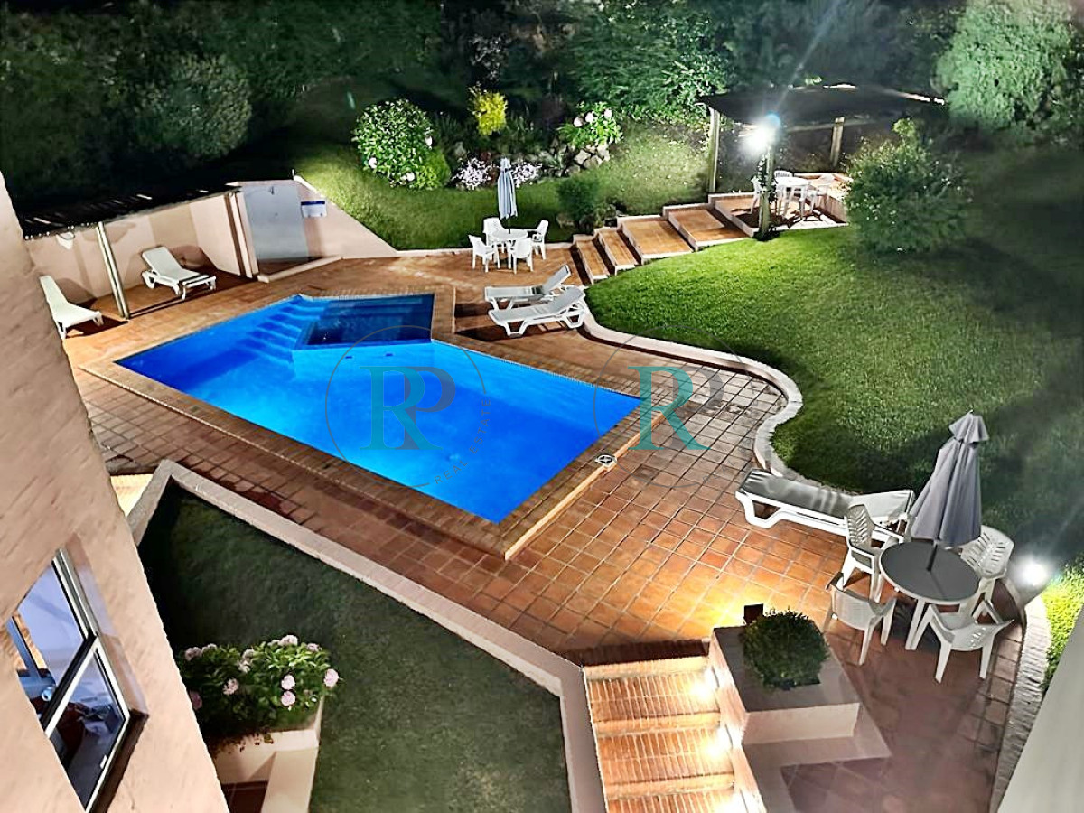 Apartamento ID.1572 - Apartamento en playa Mansa a pasos del mar