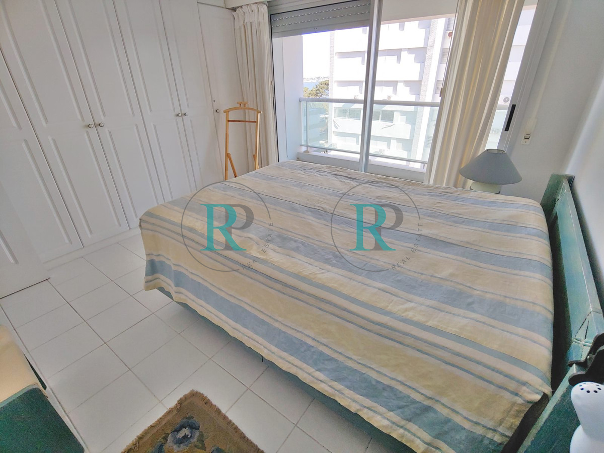 Apartamento ID.2263 - Apartmento en venta - 1 dormitorio y medio - Playa Mansa