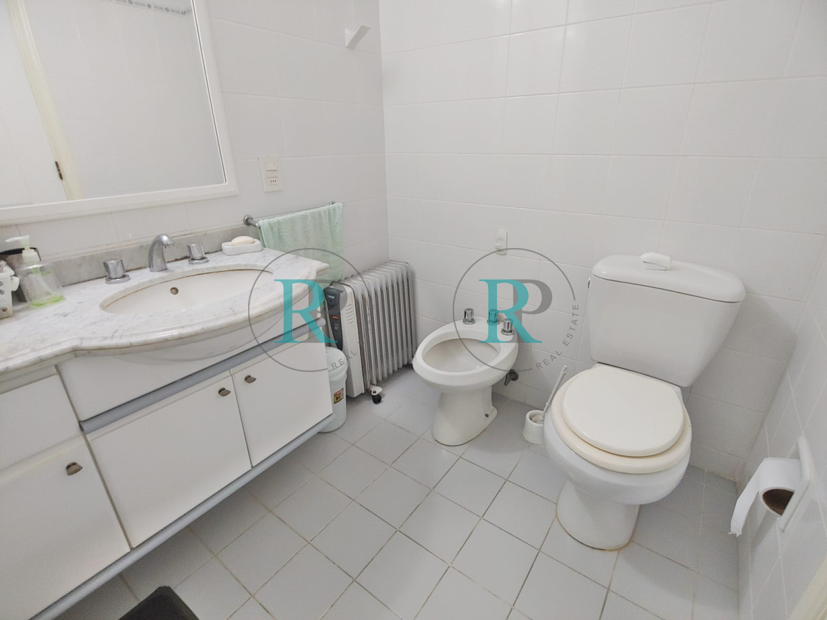 Apartamento ID.2263 - Apartmento en venta - 1 dormitorio y medio - Playa Mansa
