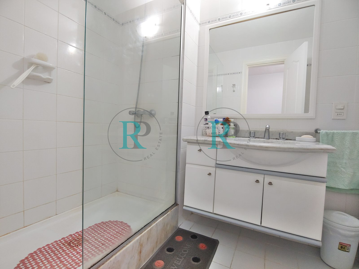 Apartamento ID.2263 - Apartmento en venta - 1 dormitorio y medio - Playa Mansa