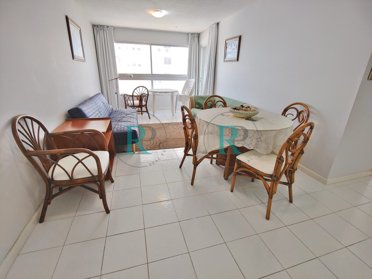 Apartamento ID.2263 - Apartmento en venta - 1 dormitorio y medio - Playa Mansa