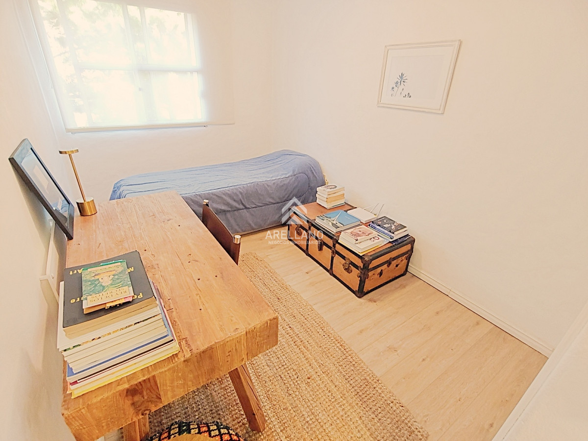 Apartamento ID.2996 - Venta Apartamento en playa Mansa a pasos del mar