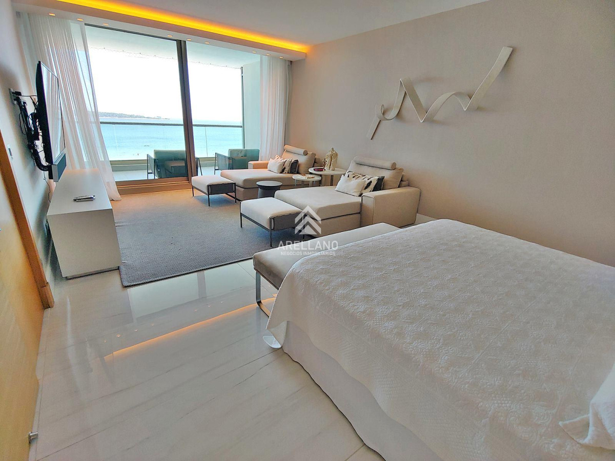 Apartamento ID.5181 - Espectacular! Apartamento unificado en Fendi Chateau Punta del Este - VENTA