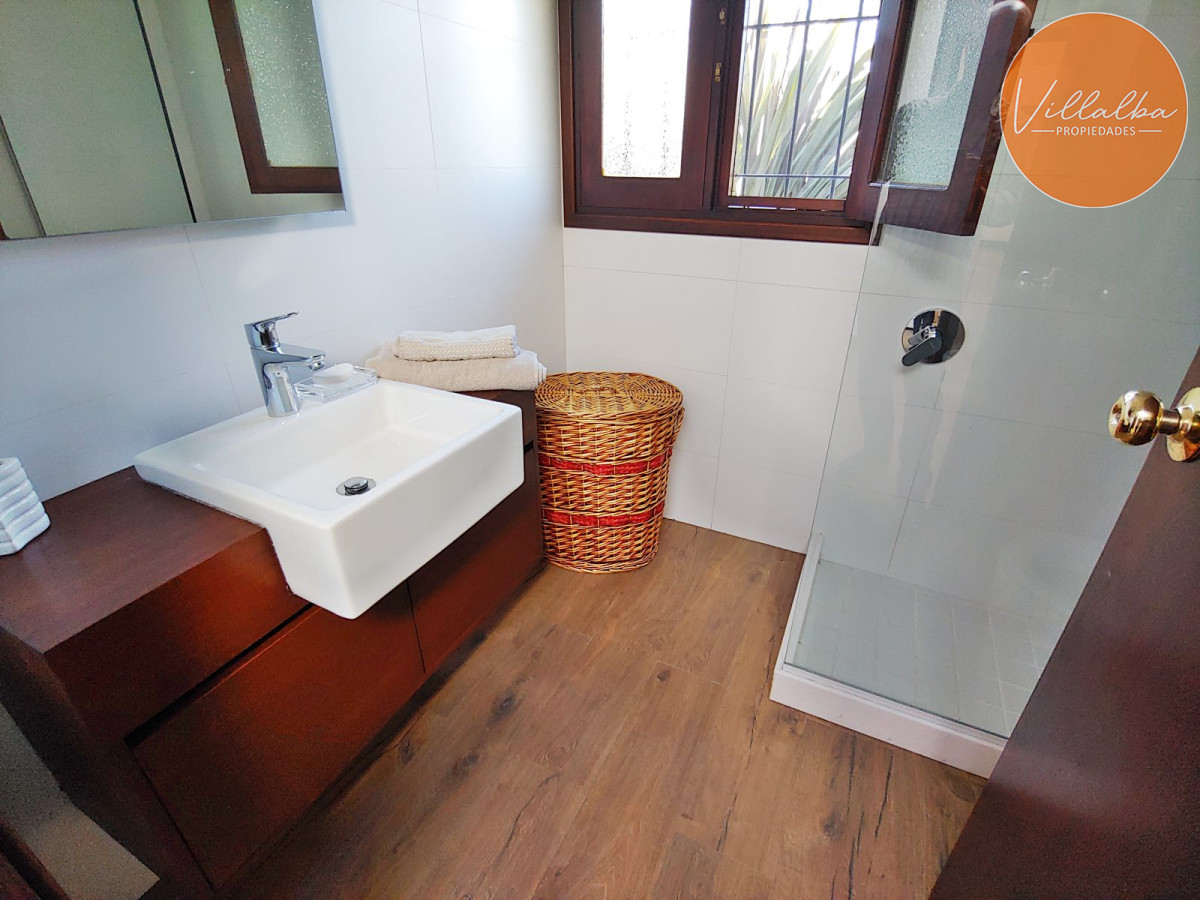Casa ID.398 - Hermosa residencia en Rincon del Indio