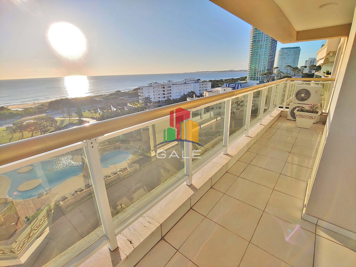 Punta del Este   Venta   Espectacular apartamento esquinero en Playa Mansa - GoPunta - Portal Inmobiliario de Punta del Este - Maldonado