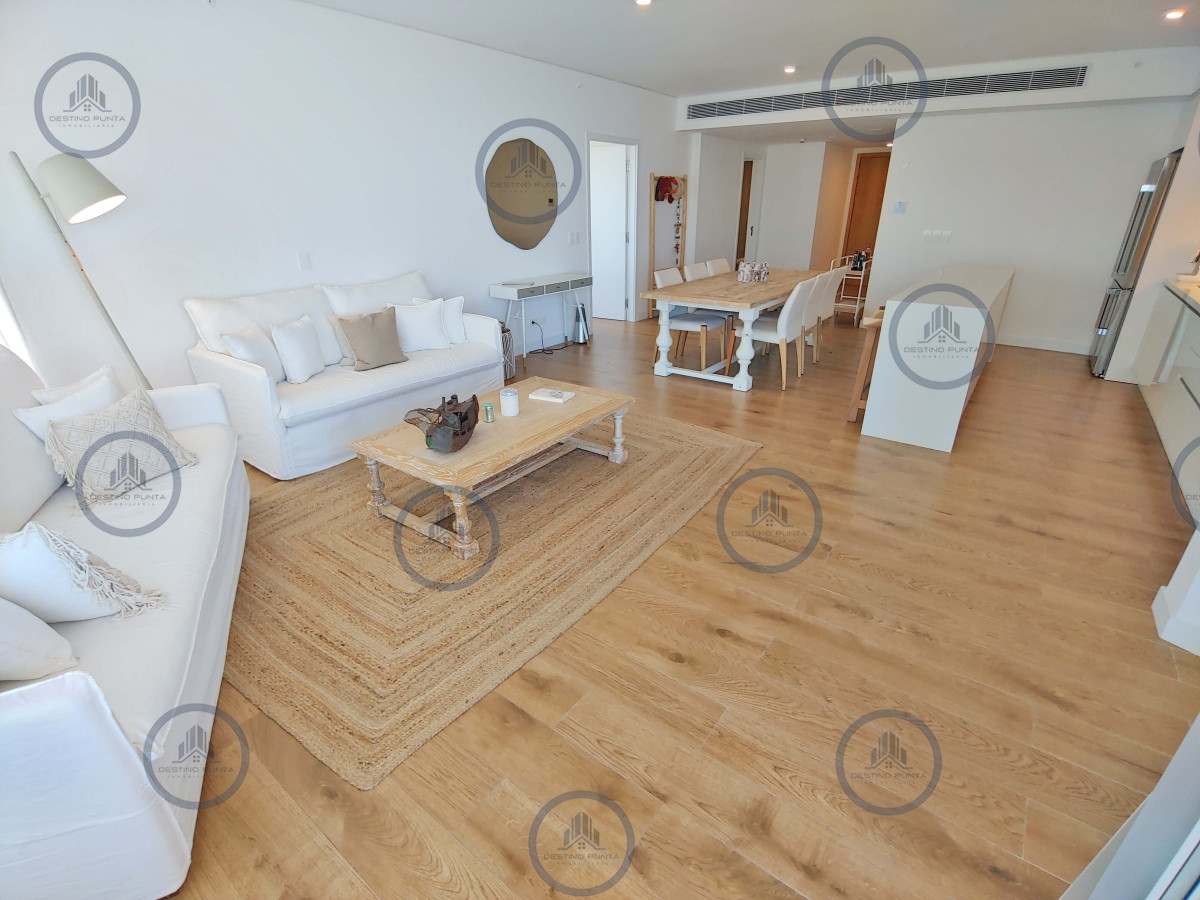 Apartamento ID.2276 - Exclusivo! - Trump Tower piso 25 de 2 dormitorios en Venta y Alquiler