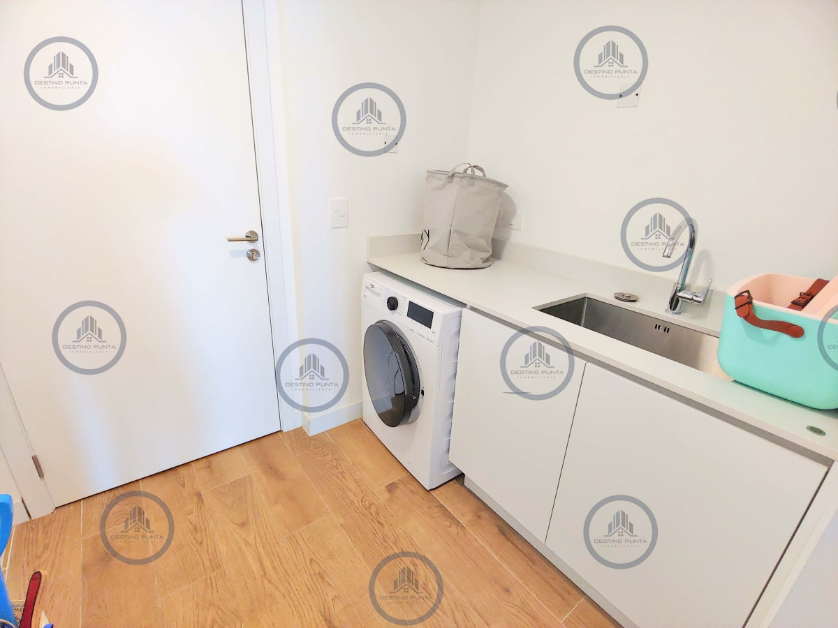Apartamento ID.2276 - Exclusivo! - Trump Tower piso 25 de 2 dormitorios en Venta y Alquiler