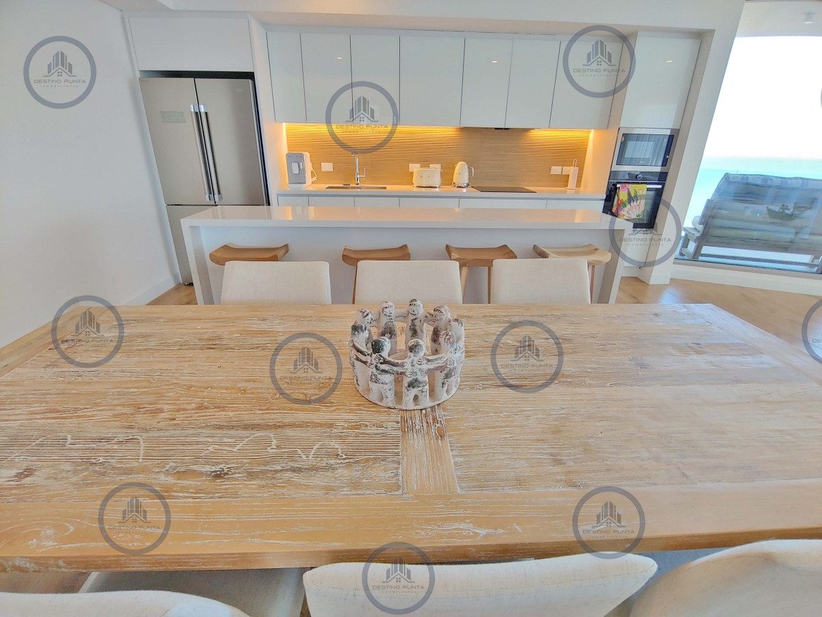 Apartamento ID.2276 - Exclusivo! - Trump Tower piso 25 de 2 dormitorios en Venta y Alquiler