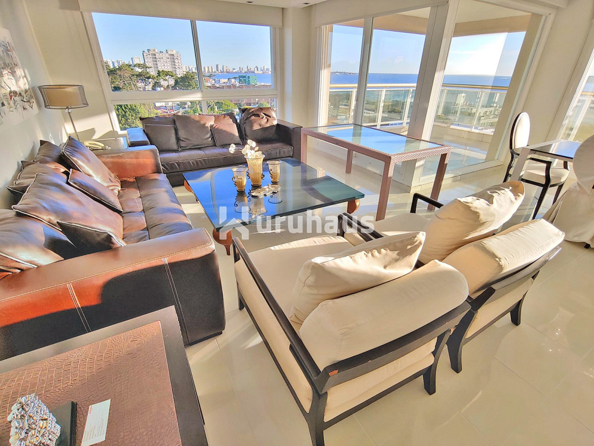 Punta del Este   Venta   Espectacular apartamento esquinero en Playa Mansa - GoPunta - Portal Inmobiliario de Punta del Este - Maldonado