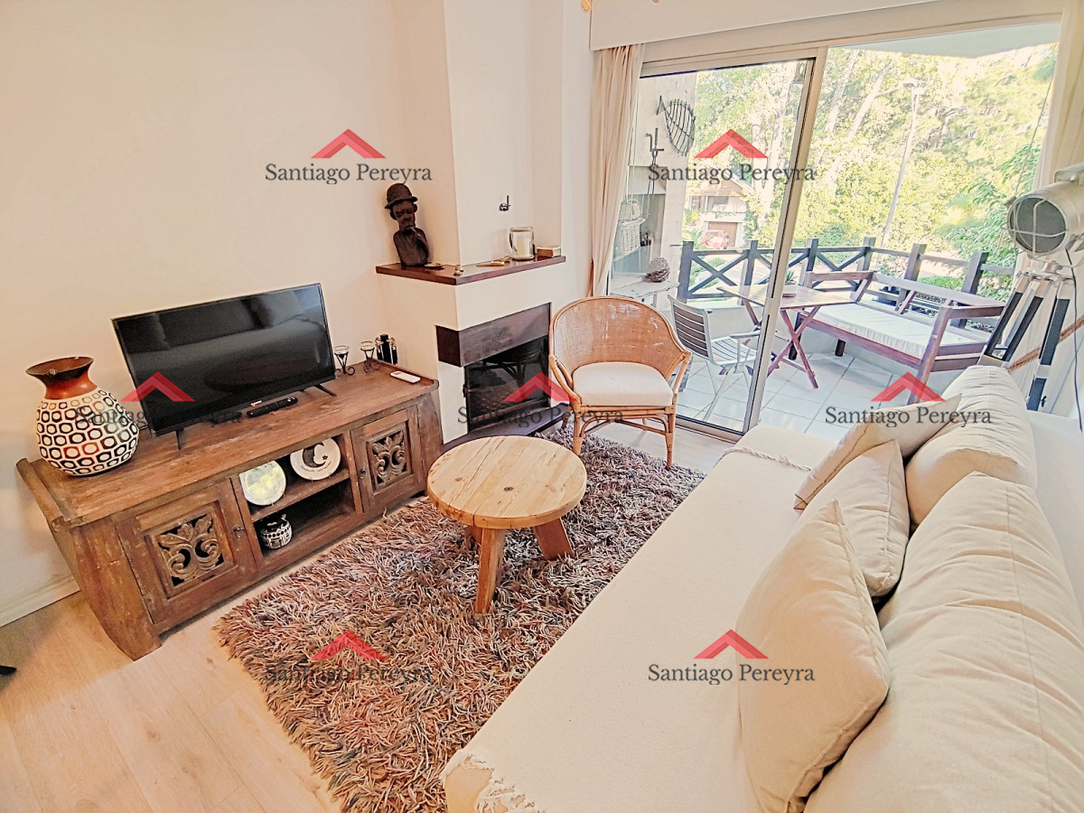 Apartamento ID.15043 - Apartamento en playa Mansa a pasos del mar