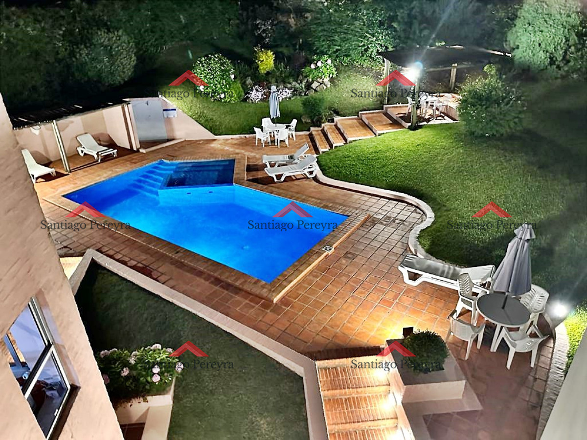 Apartamento ID.15043 - Apartamento en playa Mansa a pasos del mar