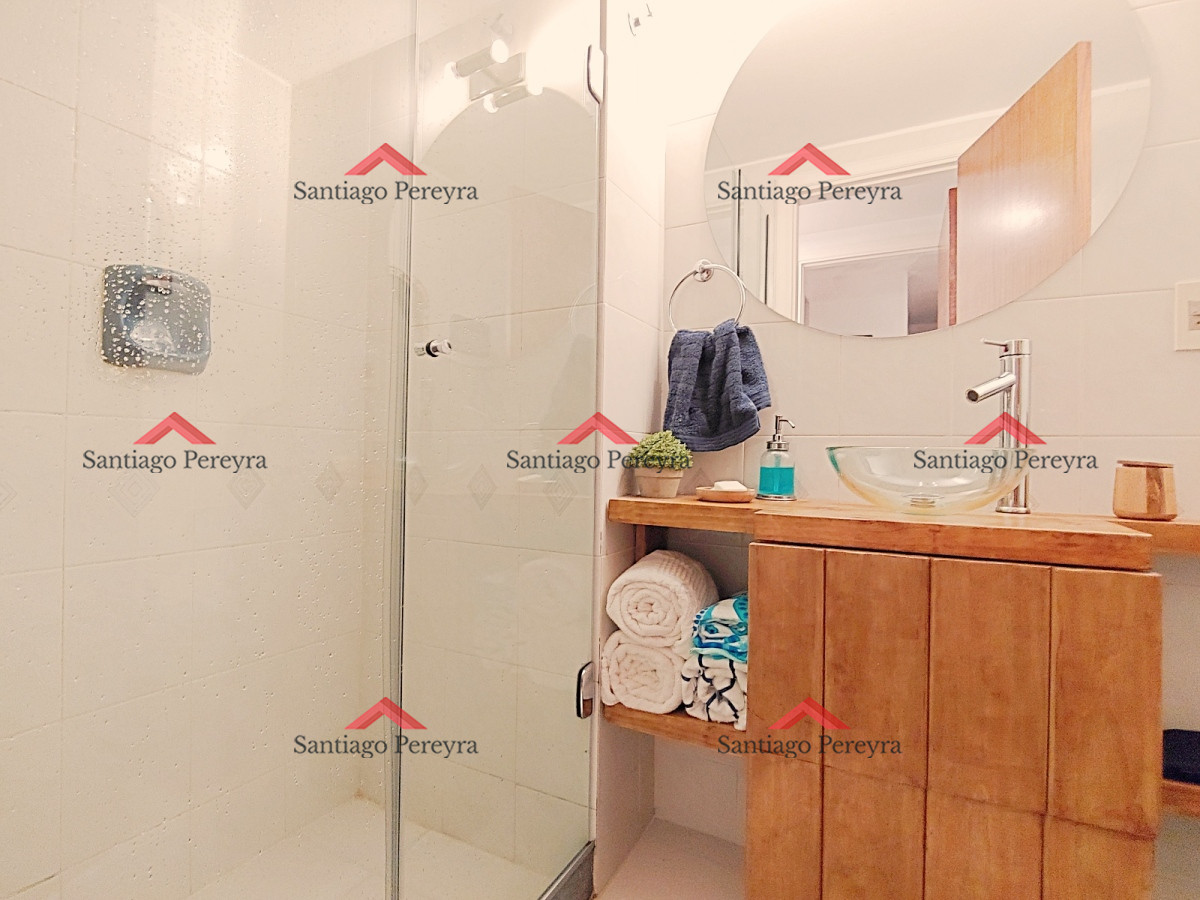 Apartamento ID.15043 - Apartamento en playa Mansa a pasos del mar