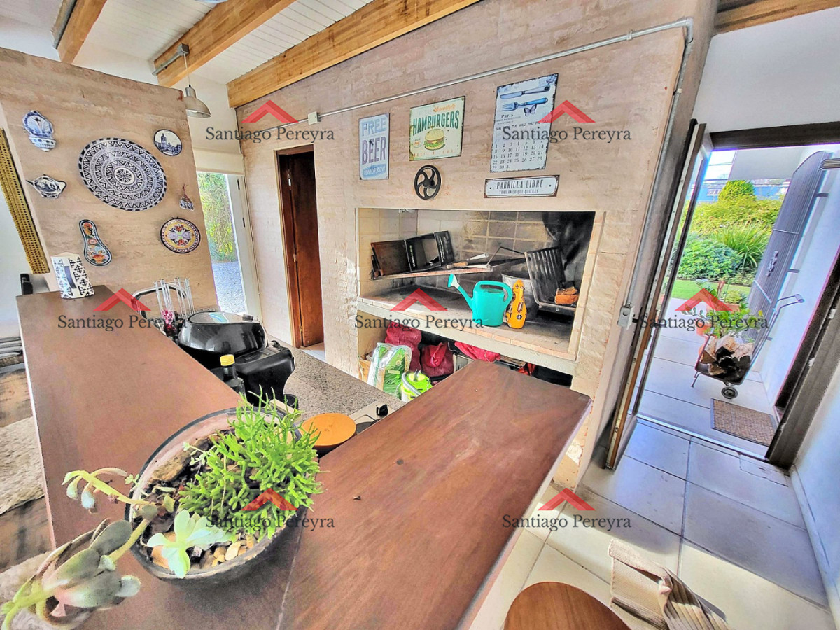 Casa ID.17258 - Espectacular casa en Pinares para vivirla todo el año!