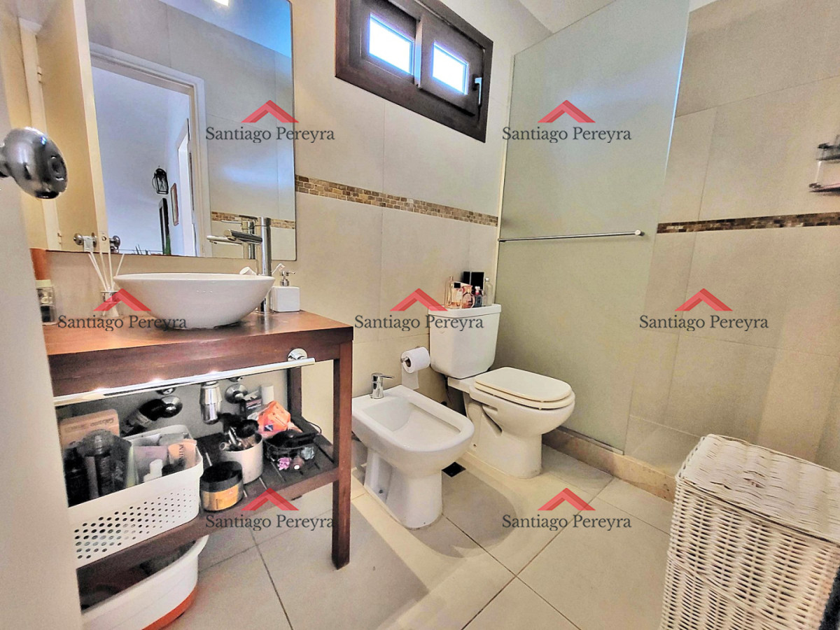 Casa ID.17258 - Espectacular casa en Pinares para vivirla todo el año!