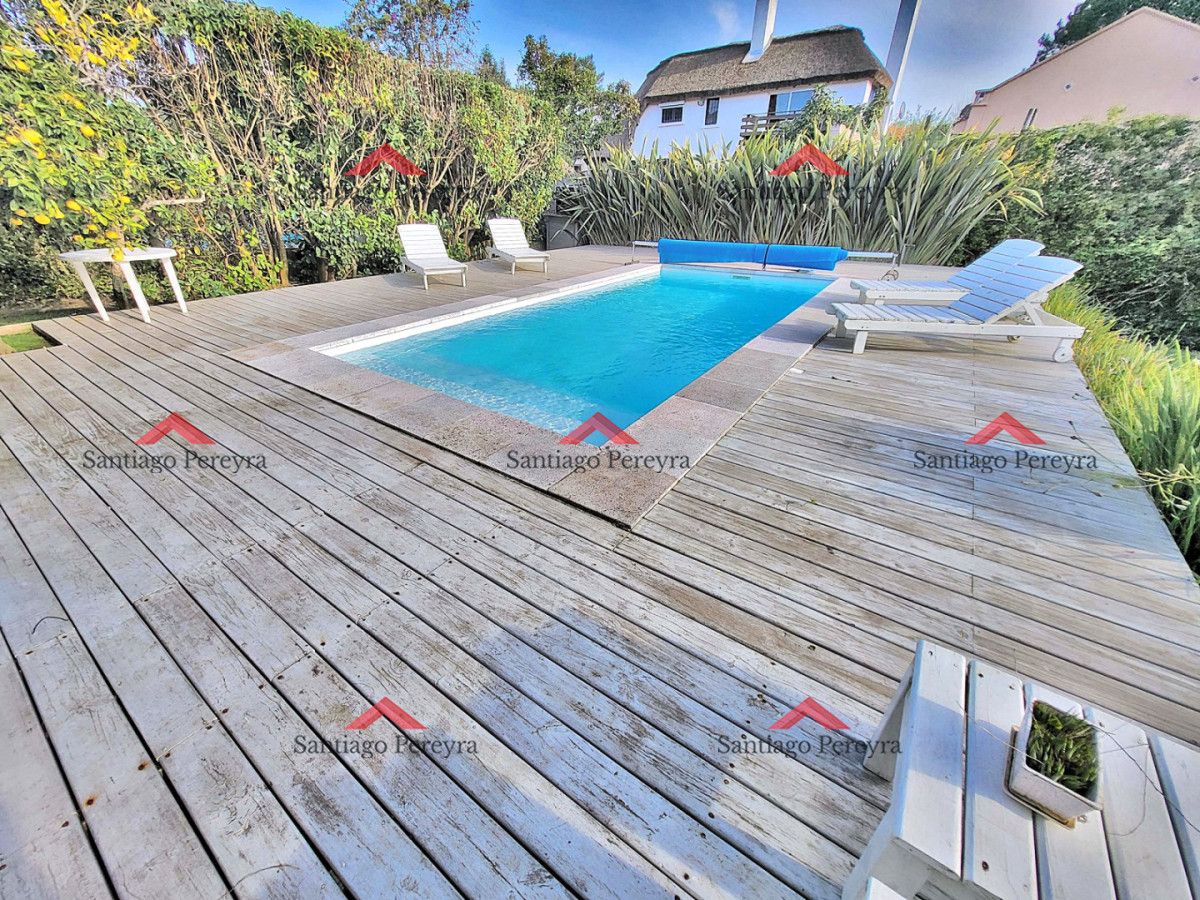 Casa ID.17258 - Espectacular casa en Pinares para vivirla todo el año!