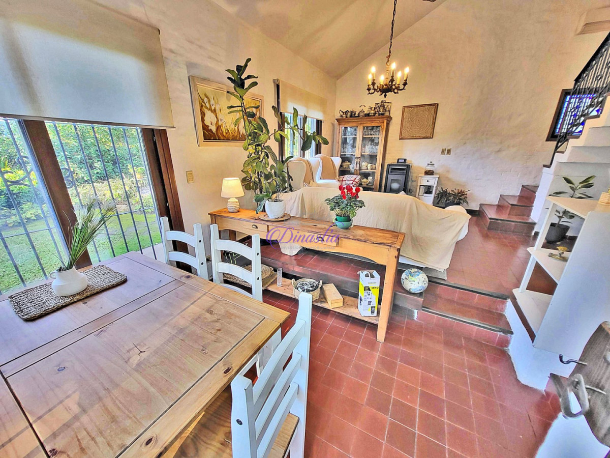 Casa ID.649 - Venta Casa en Pinares para vivirla todo el año!