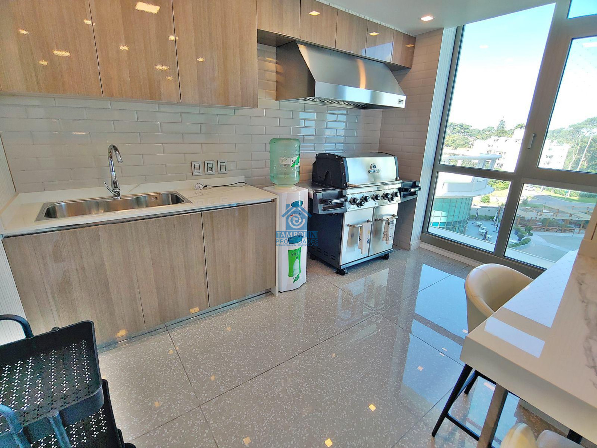 Apartamento ID.782 - Espectacular! Apartamento unificado en Fendi Chateau Punta del Este - VENTA