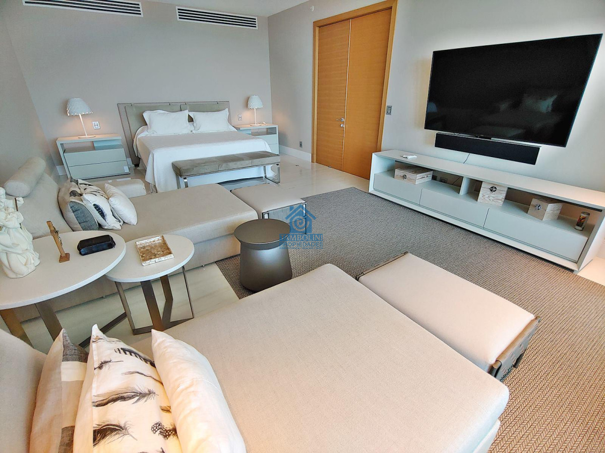 Apartamento ID.782 - Espectacular! Apartamento unificado en Fendi Chateau Punta del Este - VENTA