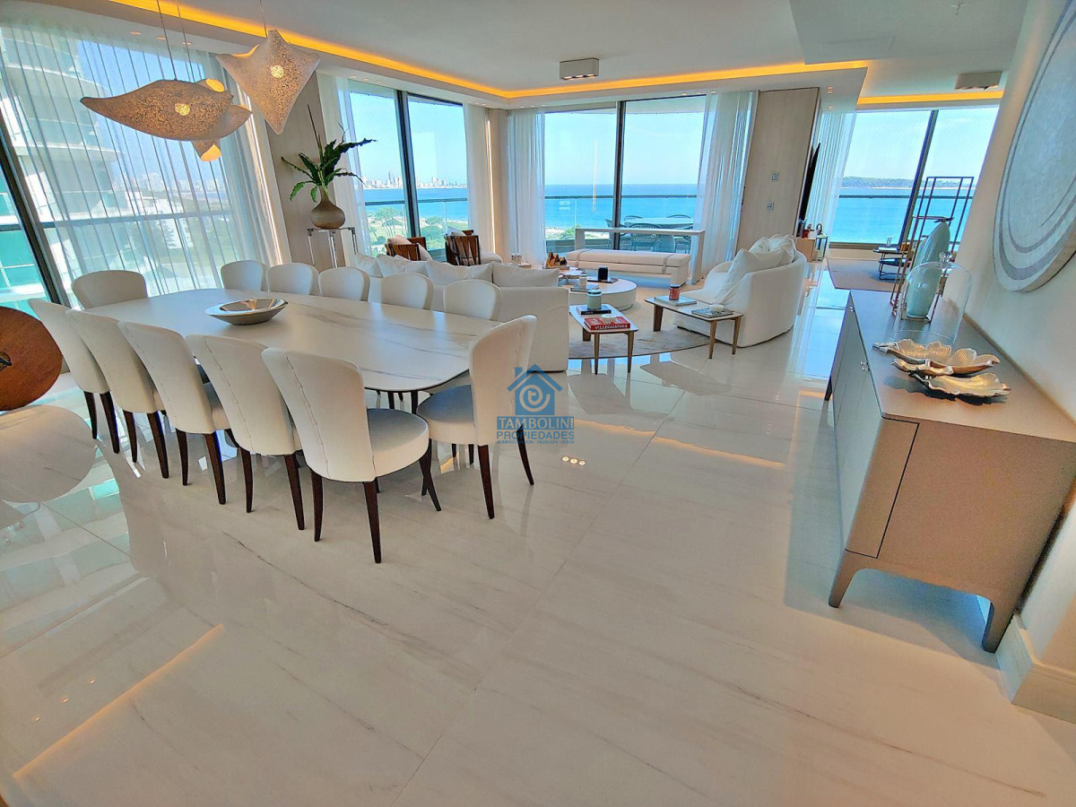 Apartamento ID.782 - Espectacular! Apartamento unificado en Fendi Chateau Punta del Este - VENTA