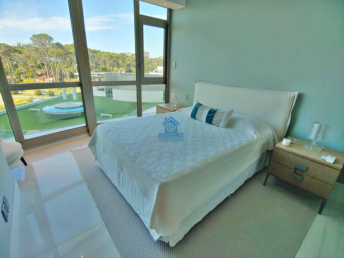 Apartamento ID.782 - Espectacular! Apartamento unificado en Fendi Chateau Punta del Este - VENTA