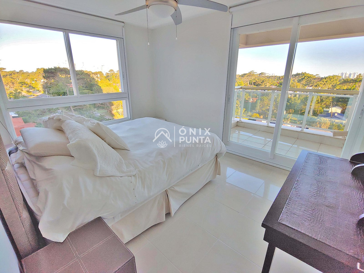 Apartamento ID.511 - Punta del Este - Venta - Espectacular apartamento esquinero en Playa Mansa