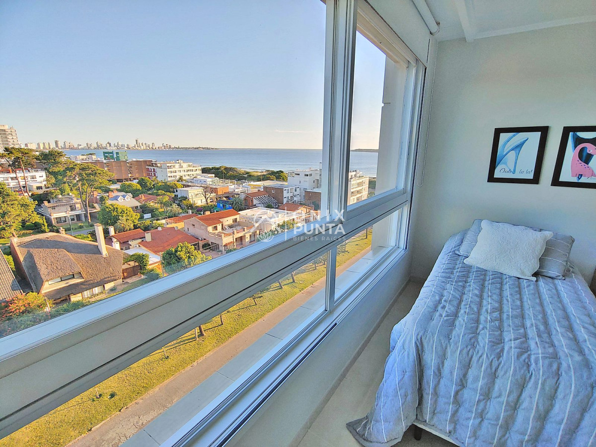 Apartamento ID.511 - Punta del Este - Venta - Espectacular apartamento esquinero en Playa Mansa