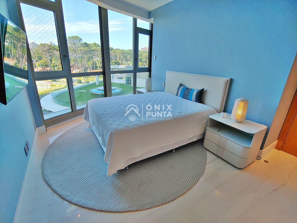 Apartamento ID.510 - Espectacular! Apartamento unificado en Fendi Chateau Punta del Este - VENTA