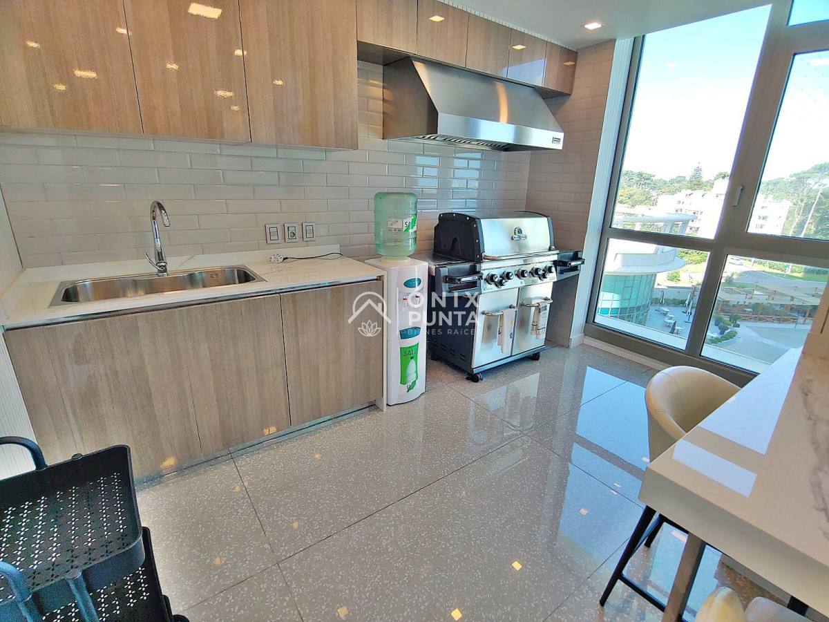 Apartamento ID.510 - Espectacular! Apartamento unificado en Fendi Chateau Punta del Este - VENTA
