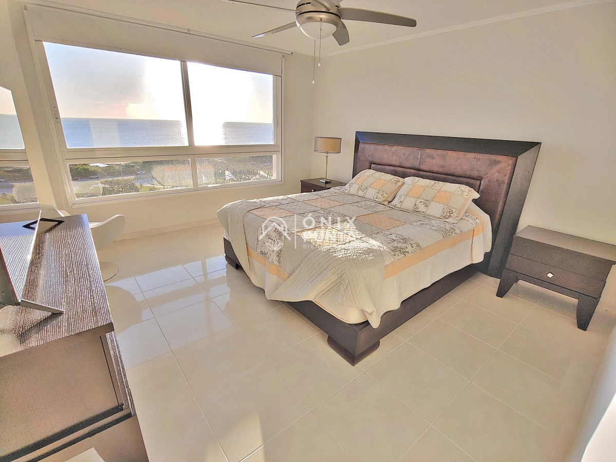 Apartamento ID.511 - Punta del Este - Venta - Espectacular apartamento esquinero en Playa Mansa
