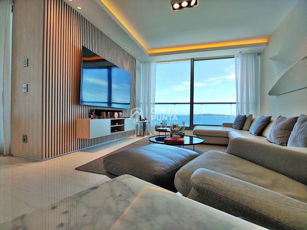 Apartamento ID.510 - Espectacular! Apartamento unificado en Fendi Chateau Punta del Este - VENTA