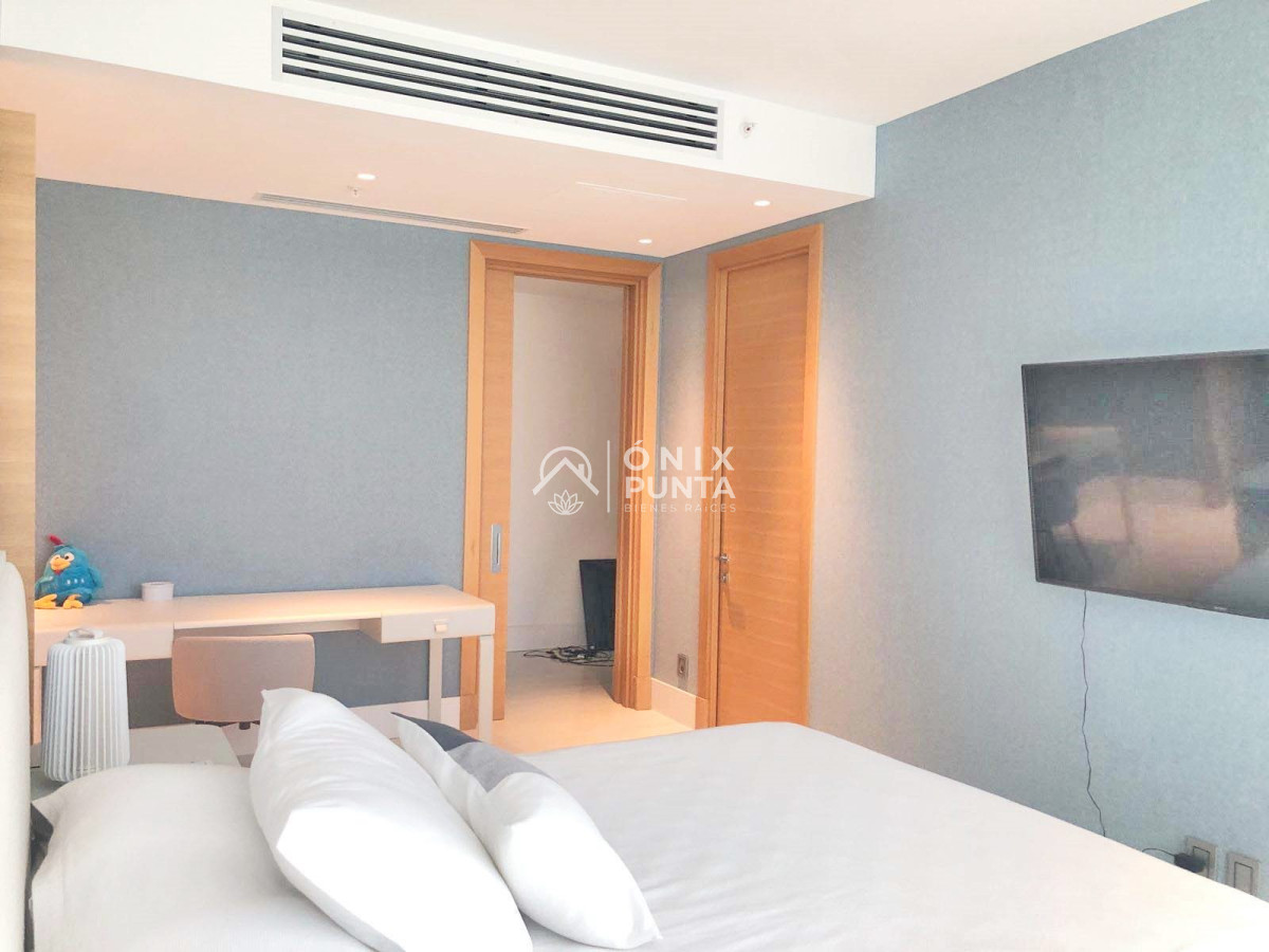 Apartamento ID.510 - Espectacular! Apartamento unificado en Fendi Chateau Punta del Este - VENTA