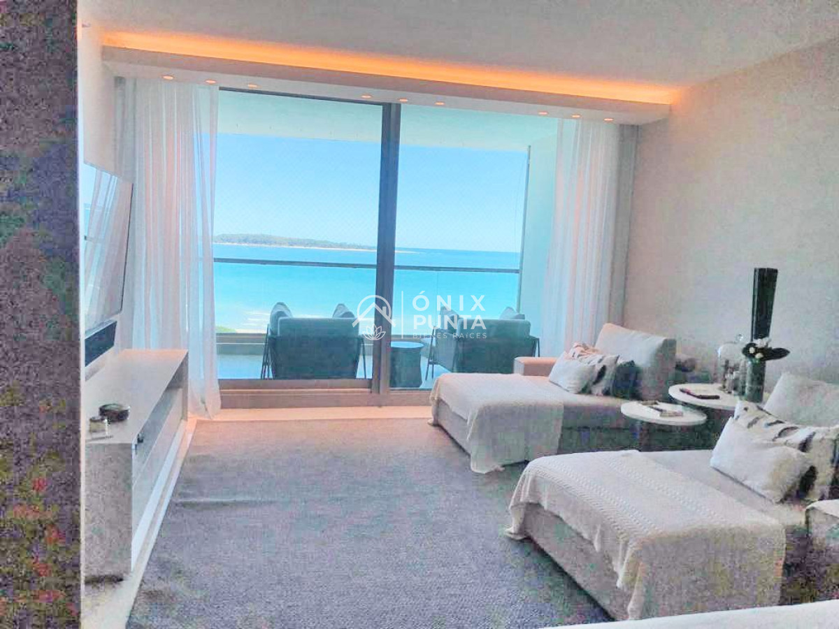 Apartamento ID.510 - Espectacular! Apartamento unificado en Fendi Chateau Punta del Este - VENTA