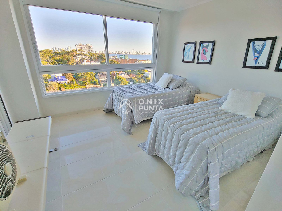 Apartamento ID.511 - Punta del Este - Venta - Espectacular apartamento esquinero en Playa Mansa