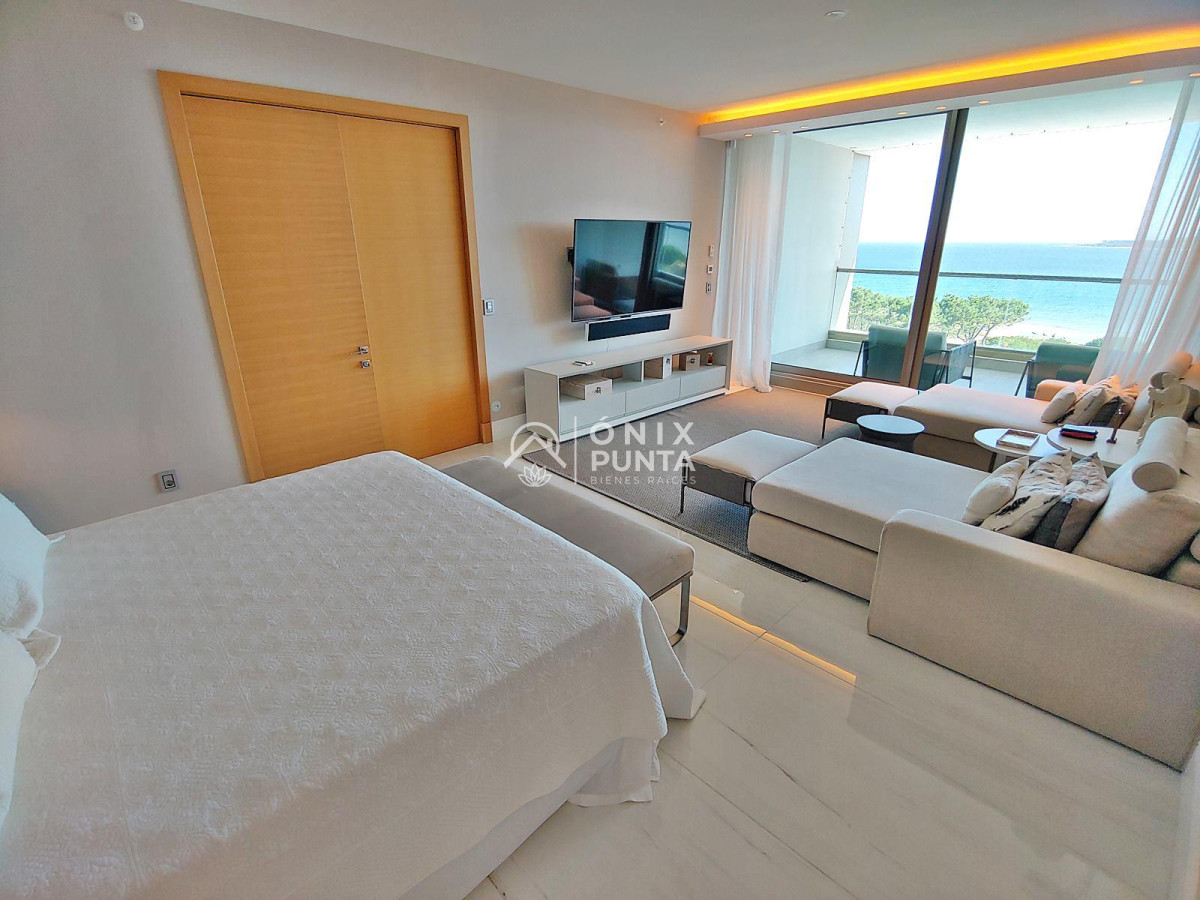 Apartamento ID.510 - Espectacular! Apartamento unificado en Fendi Chateau Punta del Este - VENTA
