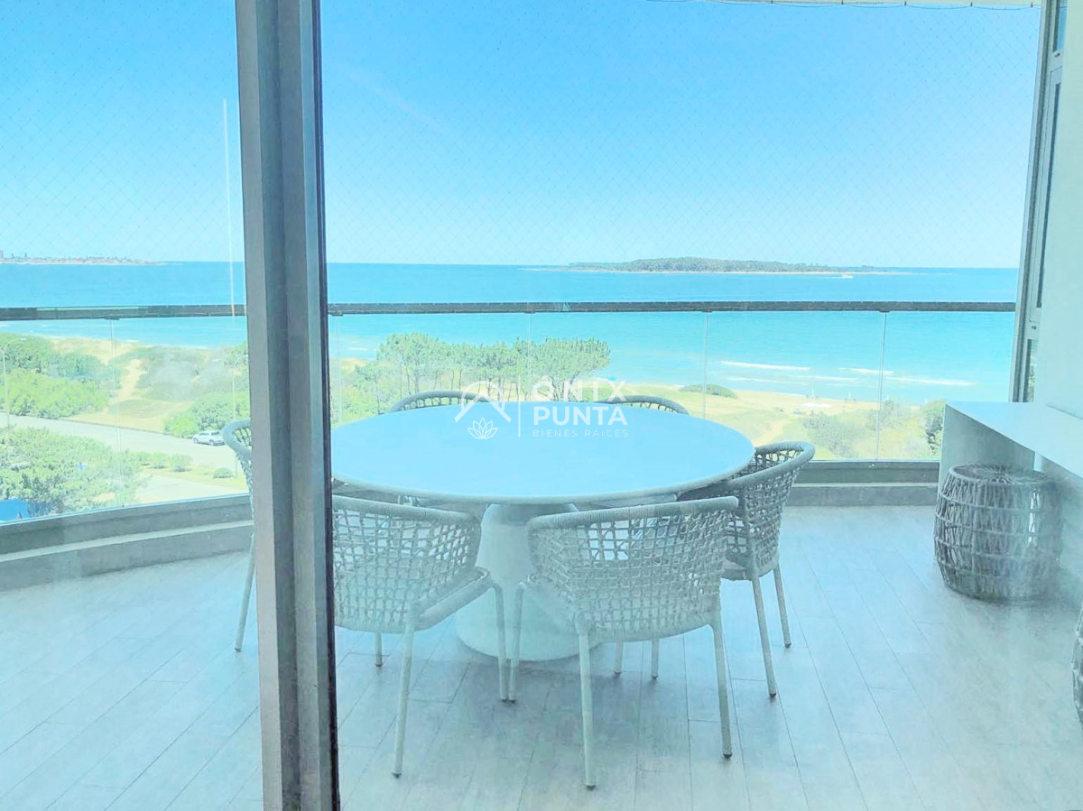 Apartamento ID.510 - Espectacular! Apartamento unificado en Fendi Chateau Punta del Este - VENTA